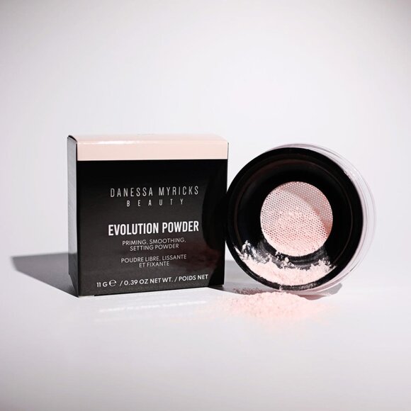 Danessa Myricks - Evolution Powder - Picture 2 of 2